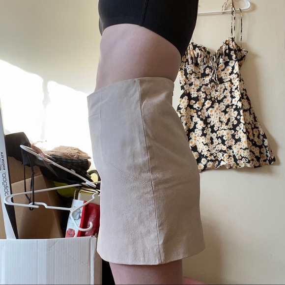 HM Premium Suede Leather Skirt - Cream - Sz 6 - Picture 7 of 8